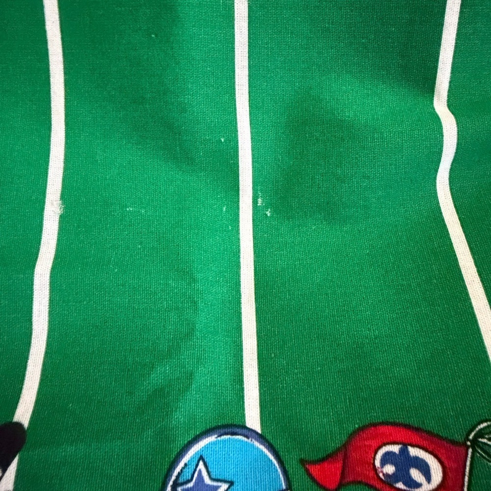 Vintage Fashion Industries 1995 Football Party Tablecloth 60" x 80" - Picture 7 of 8